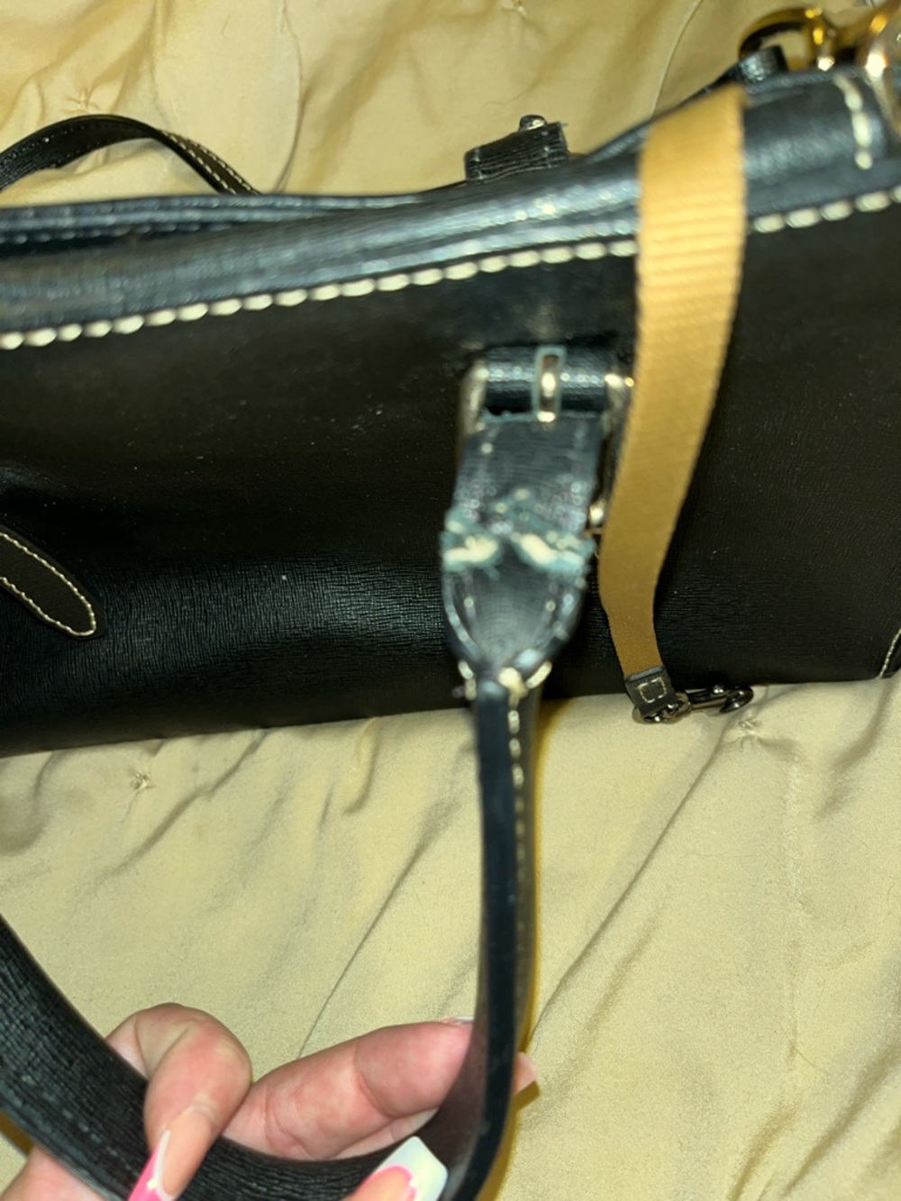 Dooney & Bourke Black Pebble Grain Large Mindy Tote - Picture 4 of 9